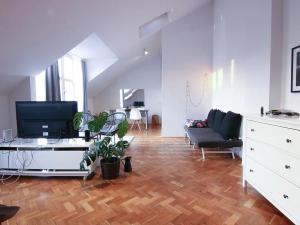 Prodej bytu 1+1, Praha - Smíchov, Dienzenhoferovy sady, 68 m2