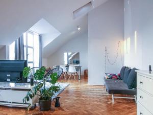 Prodej bytu 1+1, Praha - Smíchov, Dienzenhoferovy sady, 68 m2
