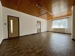 Prodej bytu 2+1, Česká Ves, Jánského, 65 m2