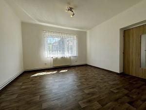 Prodej bytu 2+1, Česká Ves, Jánského, 65 m2