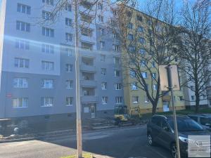 Prodej bytu 3+1, Karlovy Vary, Konečná, 82 m2