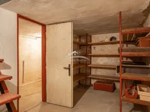 Prodej rodinného domu, Kostelec, 330 m2