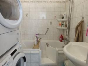 Prodej bytu 2+1, Sokolov, Slavíčkova, 60 m2