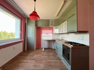 Pronájem bytu 2+1, Karlovy Vary, Úvalská, 60 m2