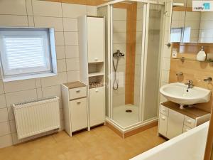 Pronájem bytu 2+kk, Vochov, 68 m2