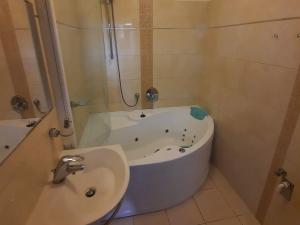 Pronájem bytu 3+1, Brno, Olbrachtovo náměstí, 83 m2