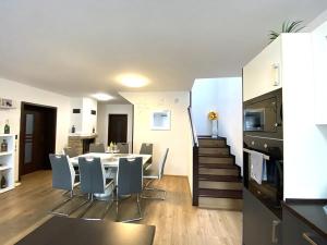 Pronájem rodinného domu, Klecany, Na vršku, 140 m2