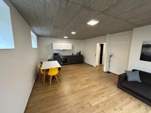 Pronájem kanceláře, Praha - Ruzyně, Ztracená, 73 m2