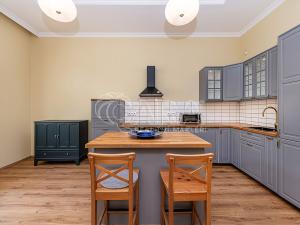 Pronájem bytu 3+1, Praha - Vinohrady, Vinohradská, 102 m2
