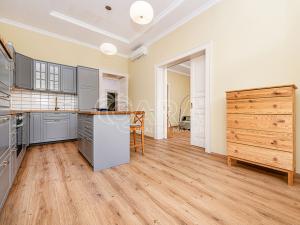 Pronájem bytu 3+1, Praha - Vinohrady, Vinohradská, 102 m2