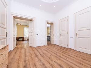 Pronájem bytu 3+1, Praha - Vinohrady, Vinohradská, 102 m2