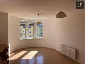 Pronájem bytu 1+kk, Olomouc, Rumunská, 37 m2