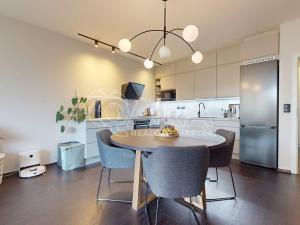 Pronájem bytu 2+kk, Praha - Hlubočepy, Devonská, 70 m2