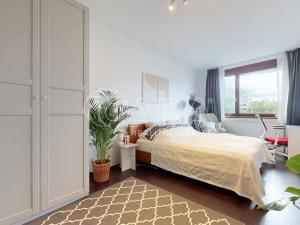 Pronájem bytu 2+kk, Praha - Hlubočepy, Devonská, 70 m2
