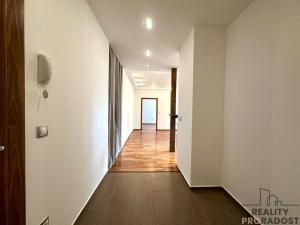 Pronájem bytu 2+kk, Přerov, Slaměníkova, 57 m2