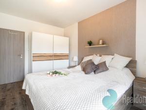 Prodej bytu 3+kk, České Budějovice, K Lučinám, 76 m2
