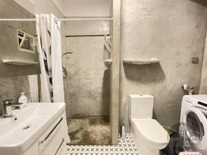Pronájem bytu 2+kk, Praha - Holešovice, Na Maninách, 54 m2