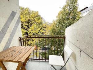 Pronájem bytu 2+kk, Praha - Holešovice, Na Maninách, 54 m2