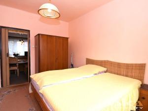 Prodej bytu 3+1, Louny, 28. října, 58 m2