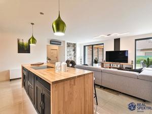 Prodej rodinného domu, Březí, Bezová, 106 m2