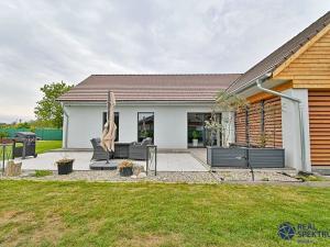 Prodej rodinného domu, Březí, Bezová, 106 m2