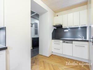 Pronájem bytu 2+1, Praha - Vršovice, Krymská, 56 m2