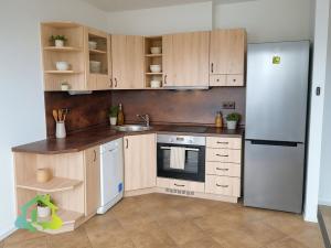 Pronájem bytu 2+kk, Praha - Kobylisy, Šiškova, 65 m2