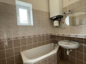 Pronájem rodinného domu, Hodonín, Muchova, 60 m2