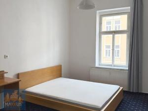 Pronájem bytu 1+1, Praha - Nusle, Slavojova, 33 m2