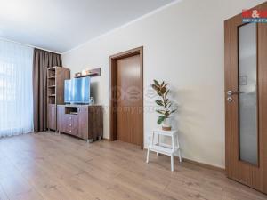 Prodej bytu 2+kk, Praha - Dolní Měcholupy, Kardausova, 52 m2