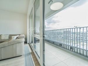 Pronájem bytu 1+kk, Praha - Hloubětín, Poděbradská, 40 m2
