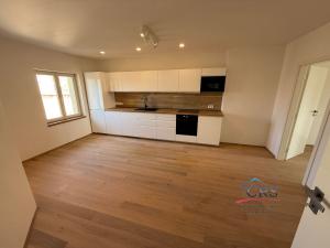 Pronájem bytu 3+kk, Praha - Žižkov, Pospíšilova, 89 m2