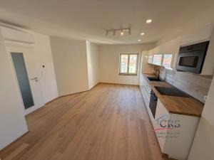 Pronájem bytu 3+kk, Praha - Žižkov, Pospíšilova, 89 m2