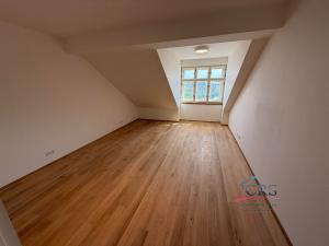 Pronájem bytu 3+kk, Praha - Žižkov, Pospíšilova, 89 m2