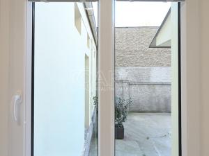 Pronájem kanceláře, Praha - Holešovice, Komunardů, 32 m2