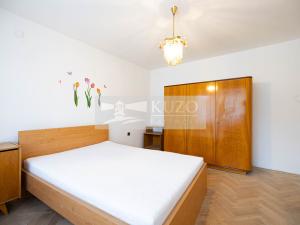 Prodej bytu 2+1, Oslavany, Školní, 56 m2