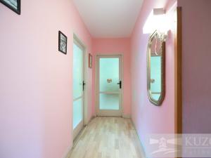 Prodej bytu 2+1, Oslavany, Školní, 56 m2