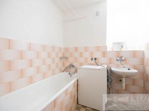 Prodej bytu 2+1, Oslavany, Školní, 56 m2