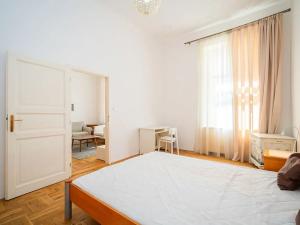 Pronájem bytu 2+kk, Praha - Josefov, Maiselova, 50 m2