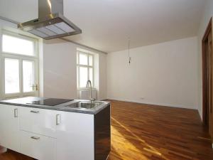 Pronájem bytu 2+kk, Praha - Vinohrady, Lublaňská, 60 m2
