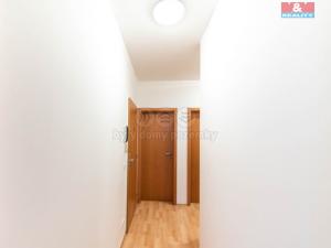 Pronájem bytu 1+kk, Praha - Zbraslav, Karla Černého, 31 m2