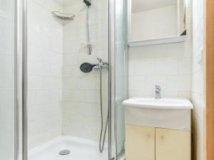 Pronájem bytu 1+kk, Praha - Záběhlice, Svojšovická, 30 m2