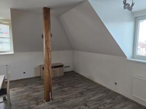 Pronájem bytu 2+kk, Kladno, Poděbradova, 62 m2