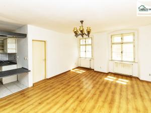 Pronájem bytu 3+1, Cheb, Cechovní, 84 m2