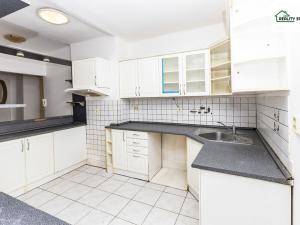 Pronájem bytu 3+1, Cheb, Cechovní, 84 m2