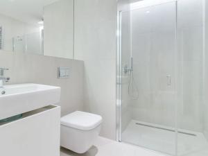 Pronájem bytu 1+kk, Praha - Vršovice, Archangelská, 34 m2