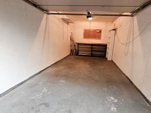 Pronájem garáže, Praha - Kunratice, Jana Růžičky, 17 m2