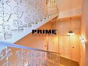 Pronájem kanceláře, Praha - Nové Město, Spálená, 164 m2