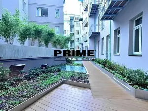 Pronájem kanceláře, Praha - Nové Město, Spálená, 164 m2