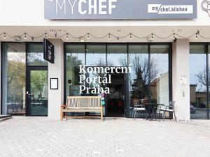 Pronájem restaurace, Praha - Kobylisy, Střelničná, 344 m2